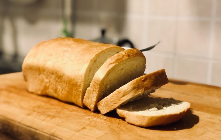 how-to-stop-bread-from-sticking-to-the-pan-food-to-impress