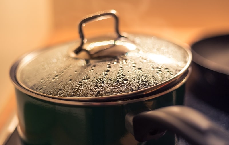 Should You Cover a Pot While You Cook?